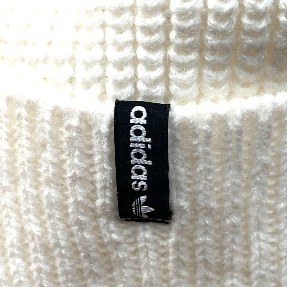 adidas Pom Beanie White NWOT - Picture 4 of 10